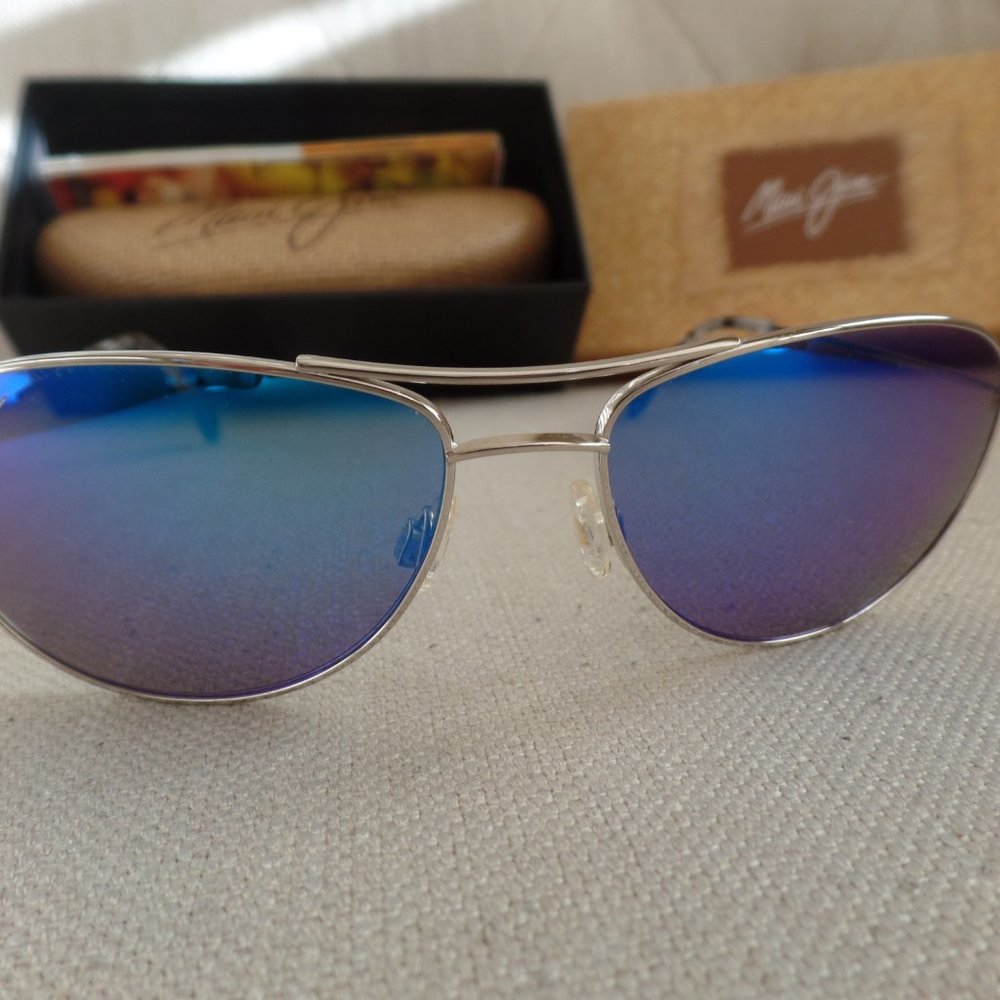 Maui Jim Baby Beach Aviator Silver Titanium Frame w /Blue Hawaii Lens - Picture 4 of 10